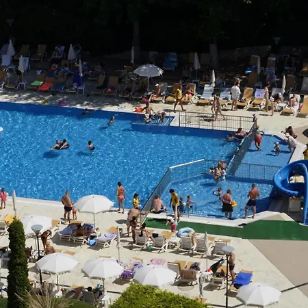 аквамарин - Aquamarine