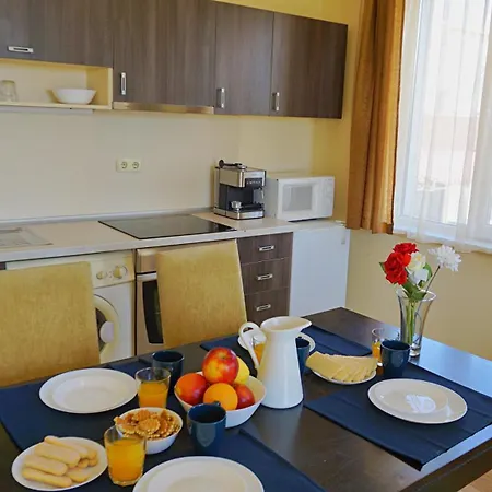 Daire аквамарин - Aquamarine