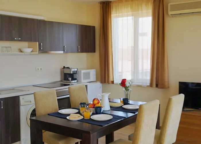 аквамарин - Aquamarine * Goldstrand